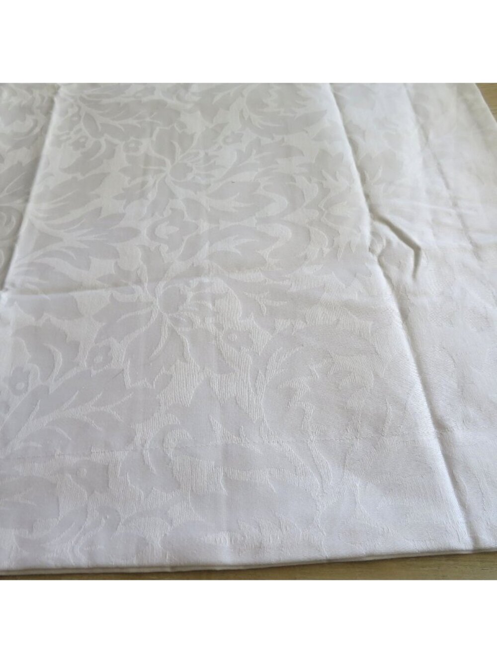 Pair of 2 White Damask Cotton Euro Pillow Shams Elegant Floral Pattern 26"x26"